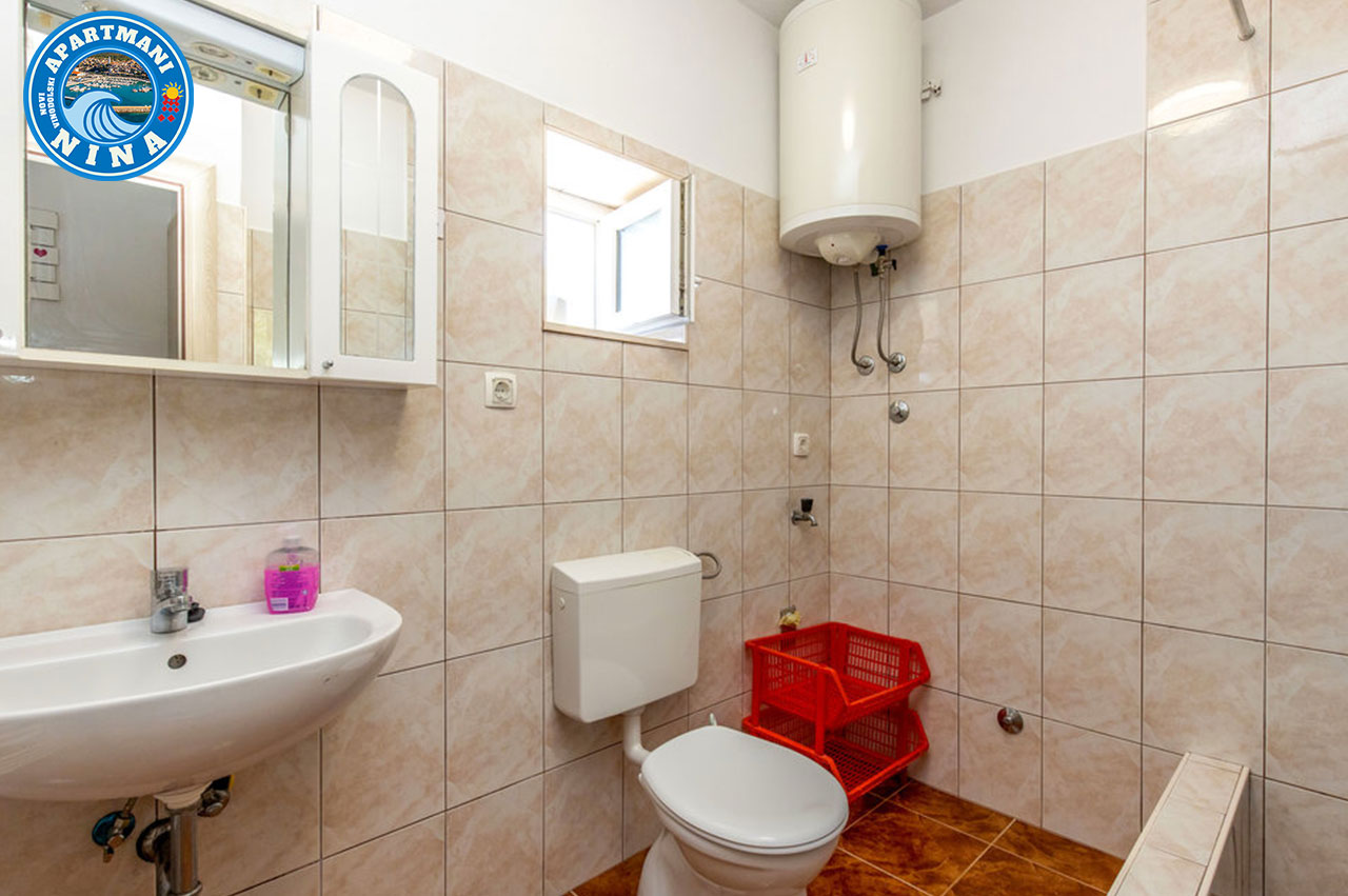 apartman uz more